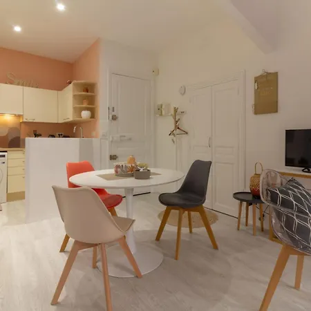 Conseil Immo, Pedestrian Street Modern & Quiet -bai- Apartment *